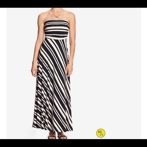 Banana Republic strapless maxi dress stripped w/b